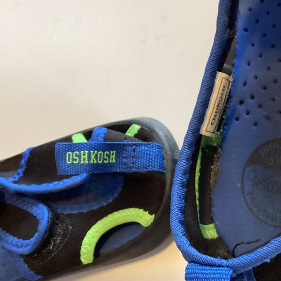 Oshkosh Aquatic Water Shoes Kids Size 1M / 19.7cm Children’s Closed Toe Sandals - Picture 3 of 7